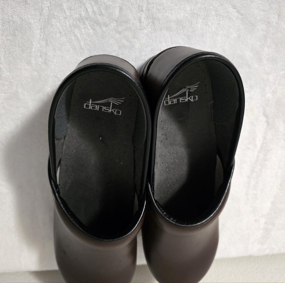 Dansko Women's Brown Mules - Picture 12 of 12